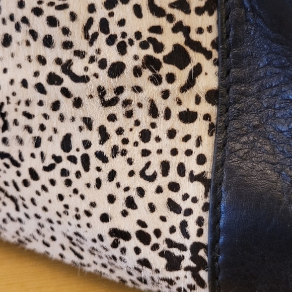 Fossil Black and White Satchel - Picture 9 of 16